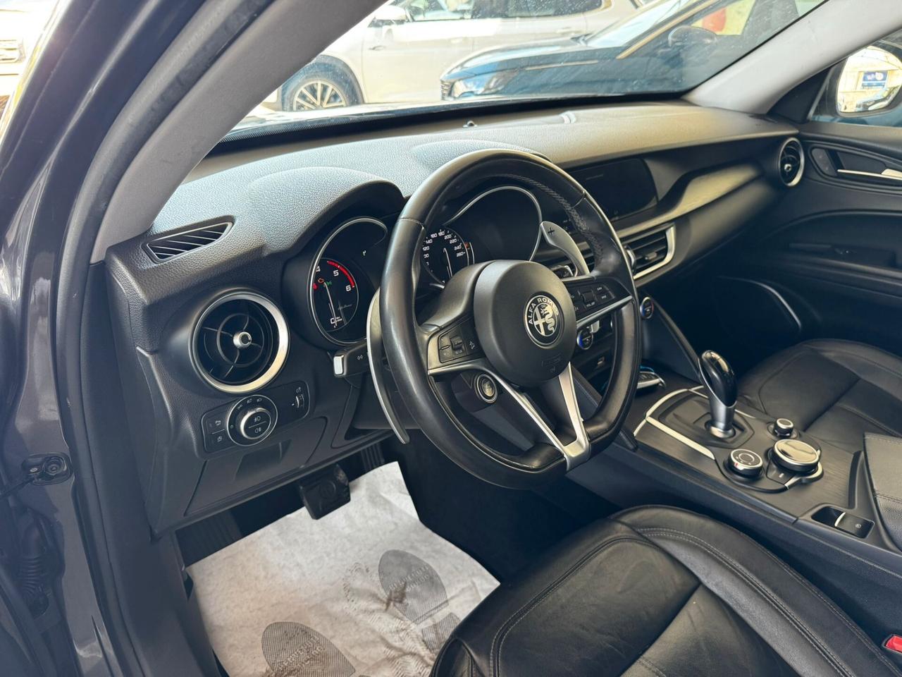 Alfa Romeo Stelvio 2.2 Turbodiesel 180 CV AT8 Q4 Executive