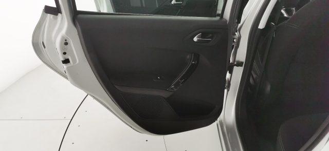 PEUGEOT 208 PureTech 82 5 porte Allure