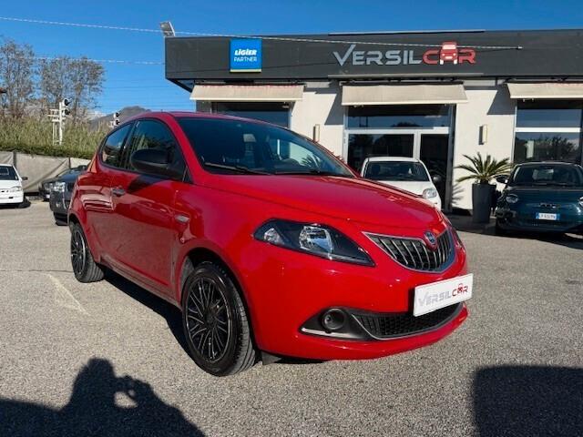 Lancia Ypsilon 1.0 FireFly 5 porte S&S Hybrid Ecochic Gold