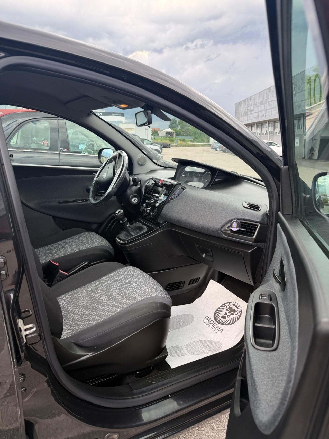Lancia Ypsilon 1.2 69 CV 5 porte S&S Elefantino Blu