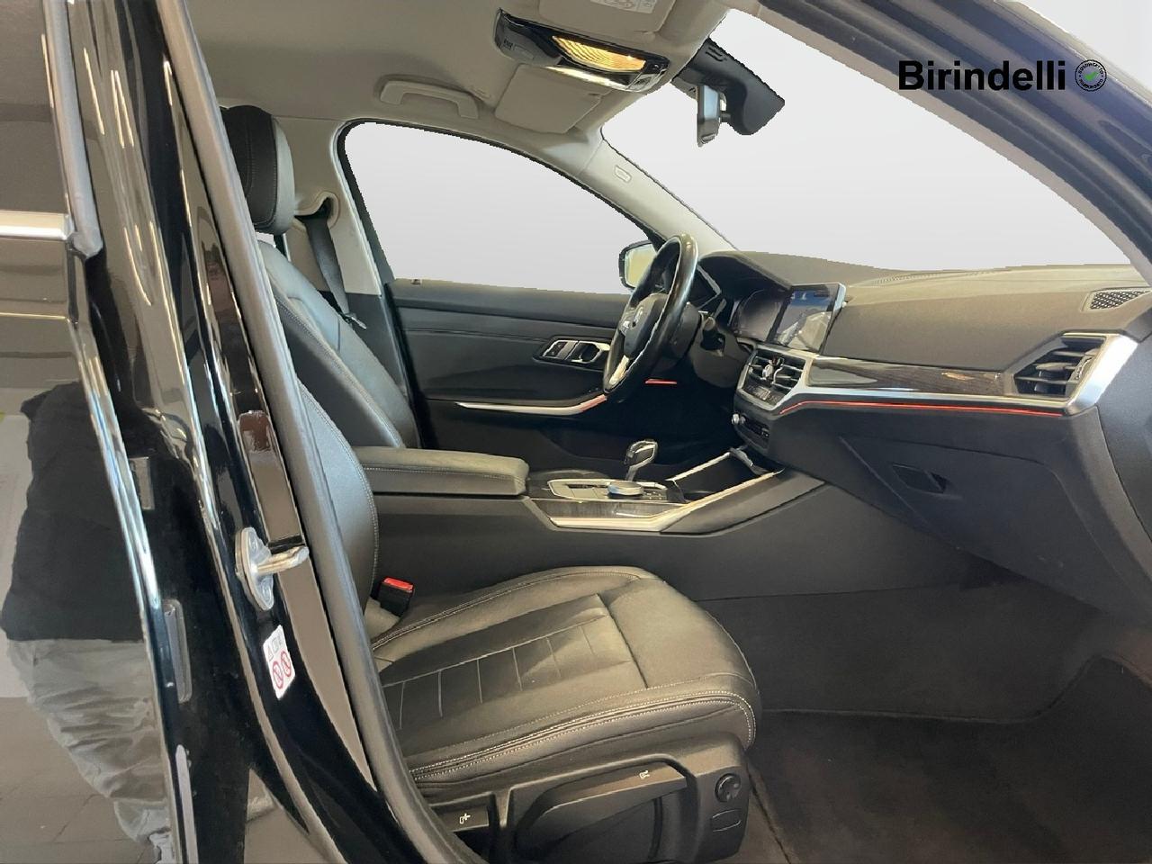 BMW Serie 3(G20/1-80/1) - 320d Luxury