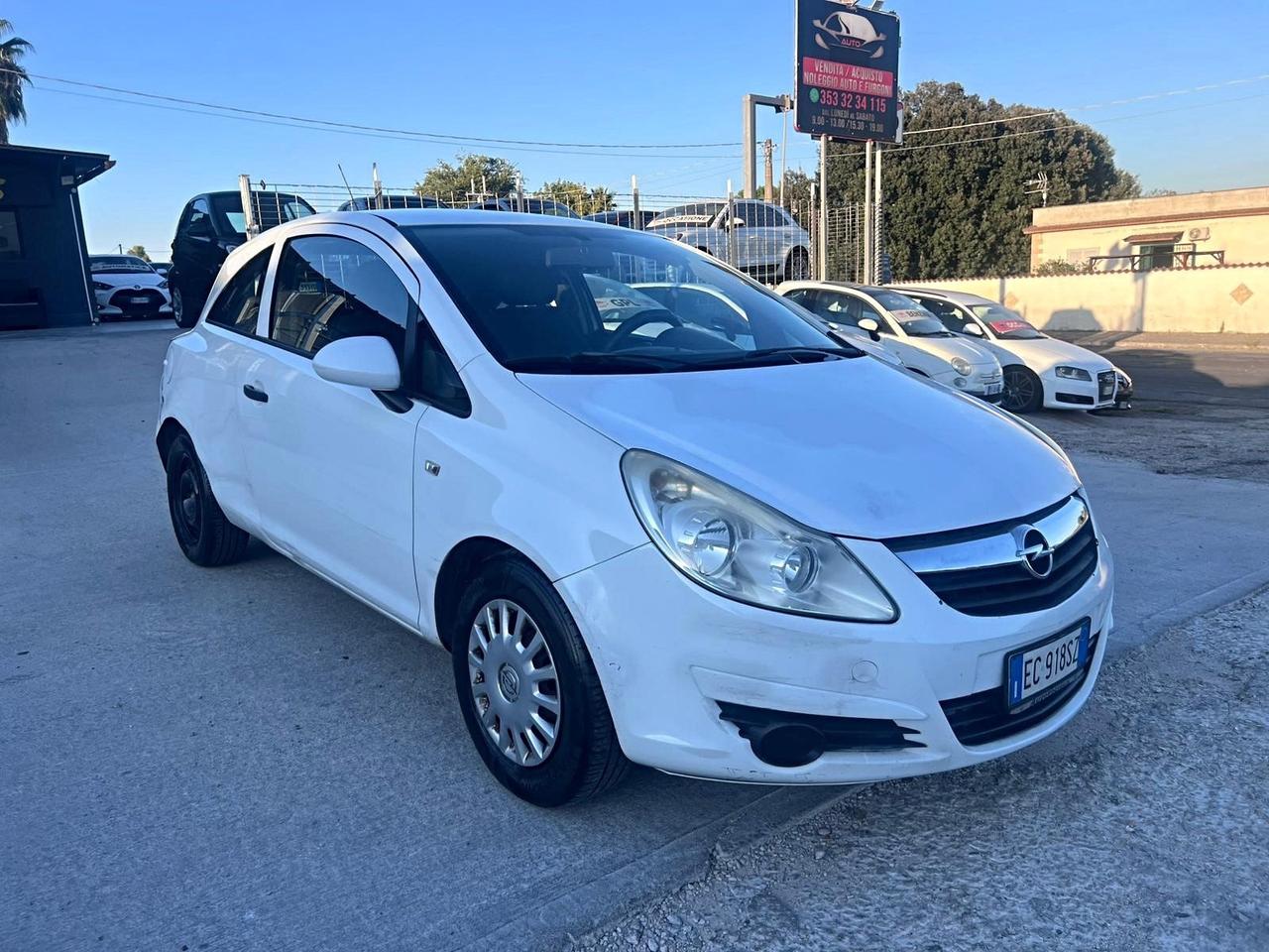 Opel Corsa 1.2 3 porte Club