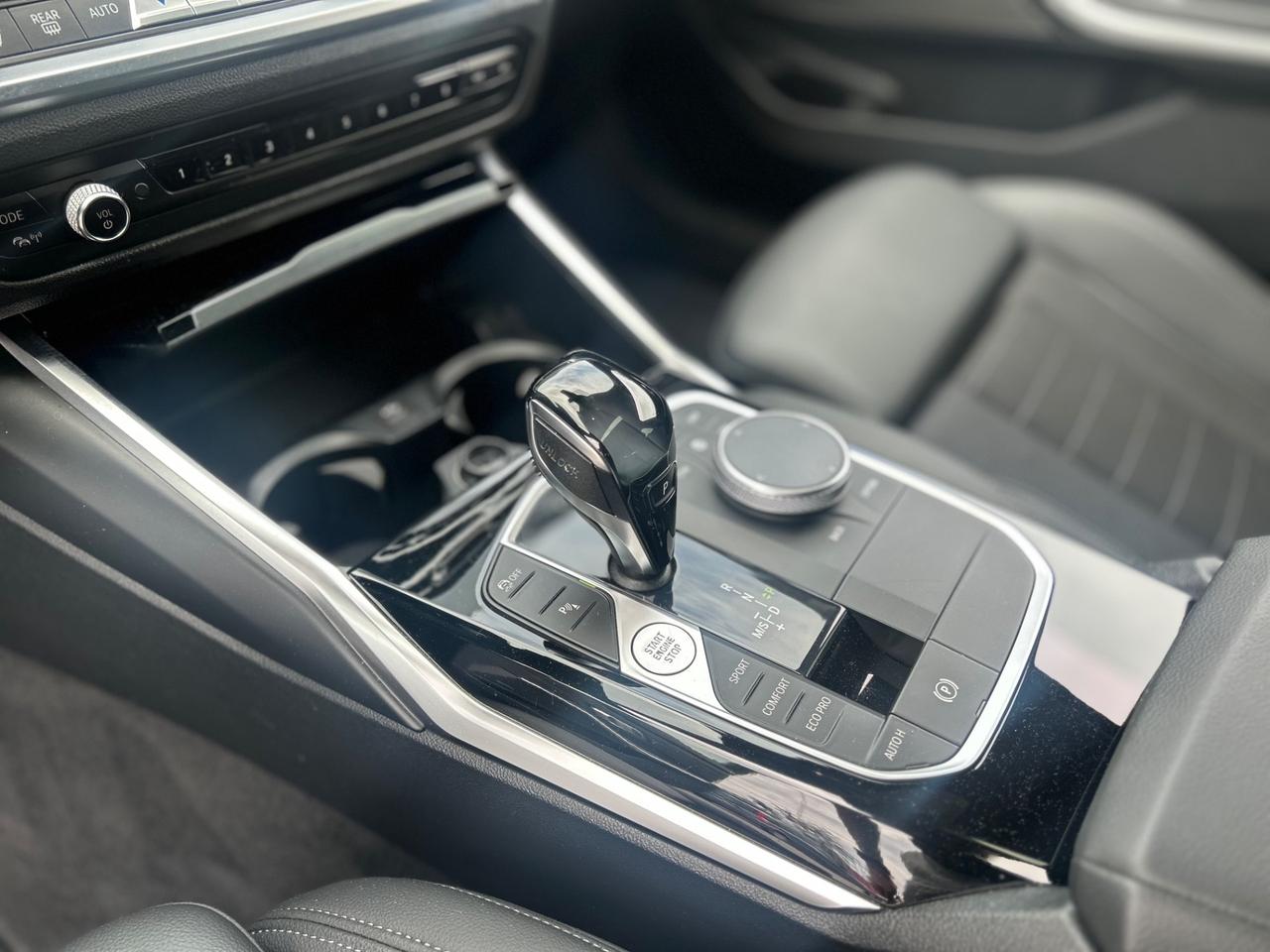 Bmw 318d 48V Touring Individual