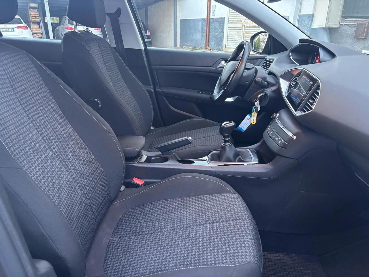 Peugeot 308 BlueHDi 130 S&S Allure Pack