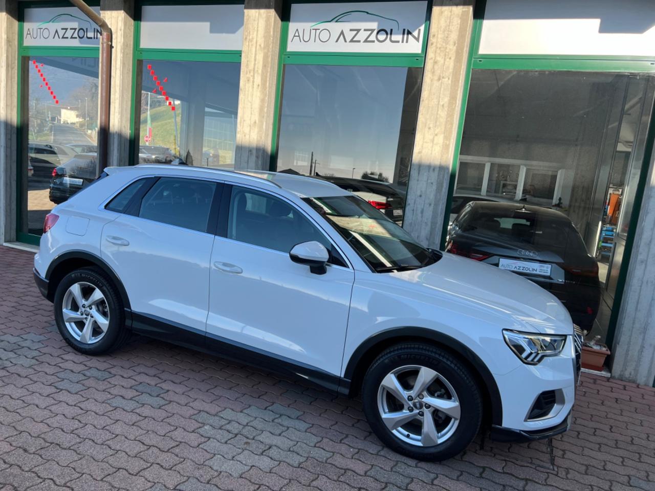 Audi Q3 35 TFSI S tronic Business Adv. Led, 18", CarPlay