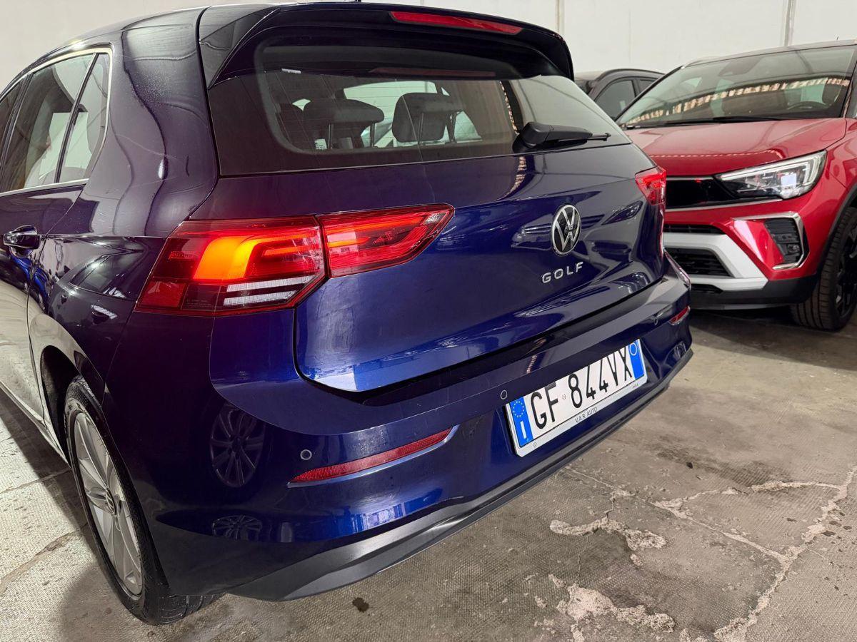 VOLKSWAGEN - Golf - Variant 2.0 TDI SCR Style