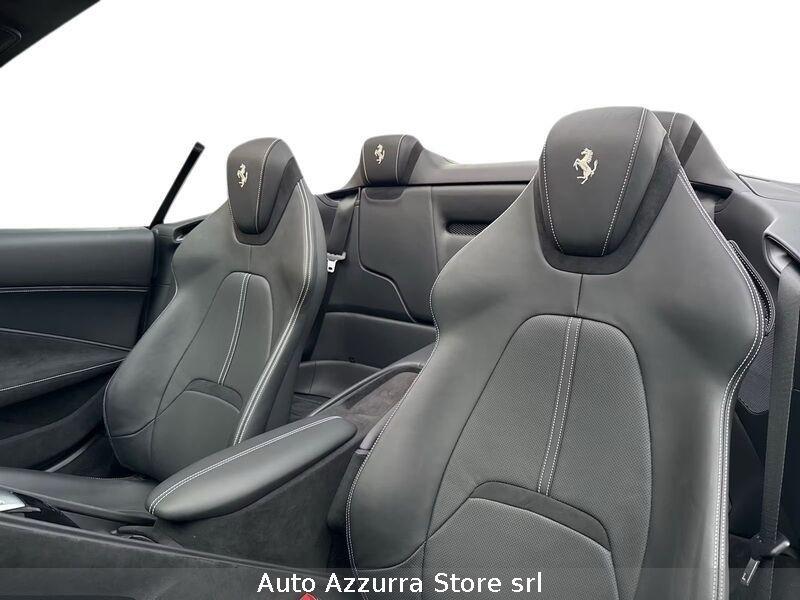 Ferrari Roma Roma Spider