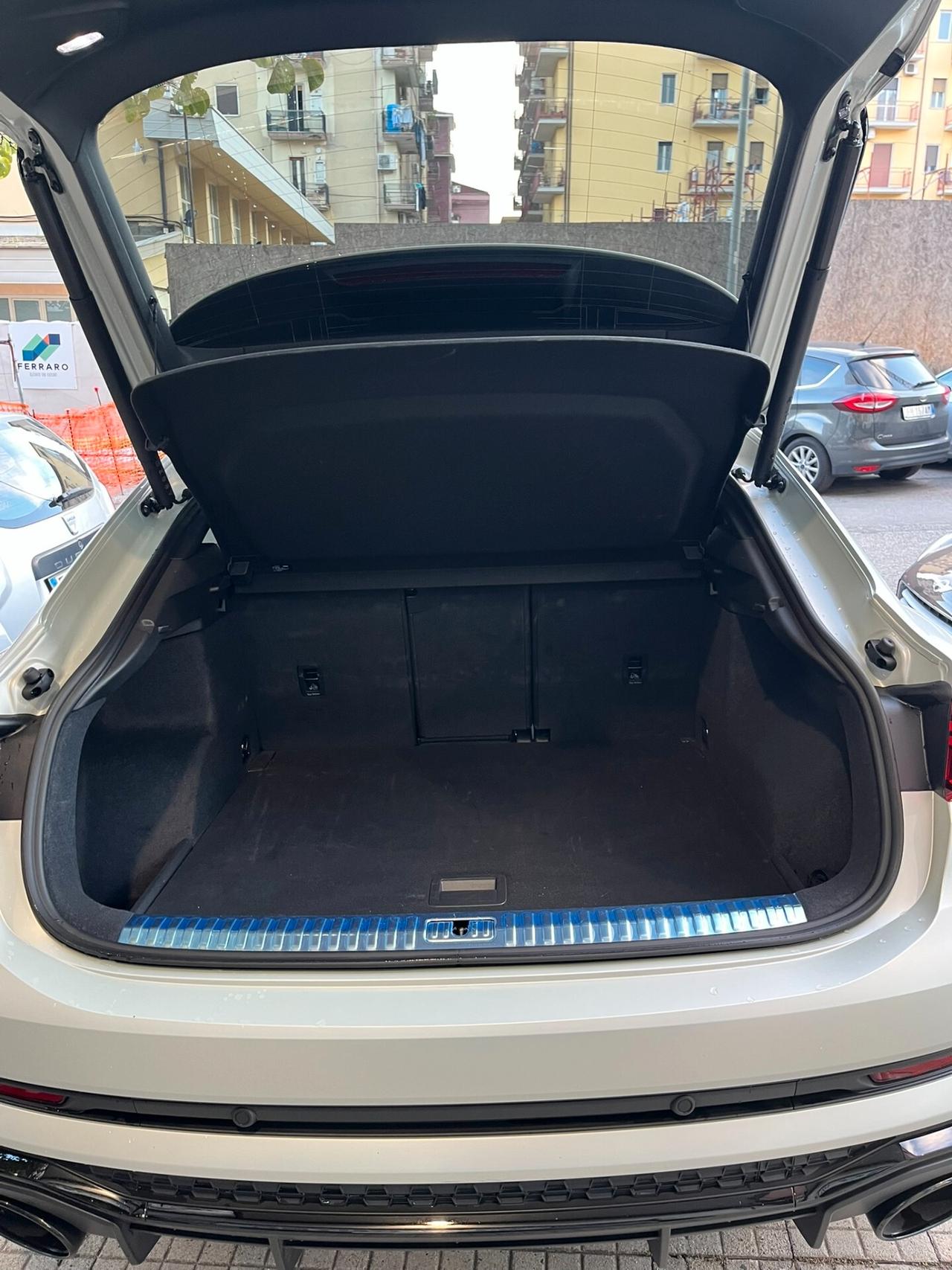 Audi RS Q3 edizione limitata 10 anni