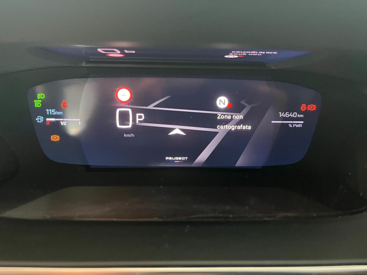 Peugeot 208 208 1.2 hybrid GT 136cv e-dcs 6