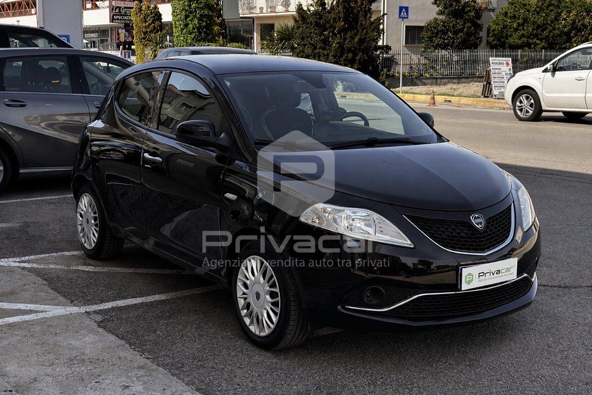 LANCIA Ypsilon 1.2 69 CV 5 porte GPL Ecochic Platinum