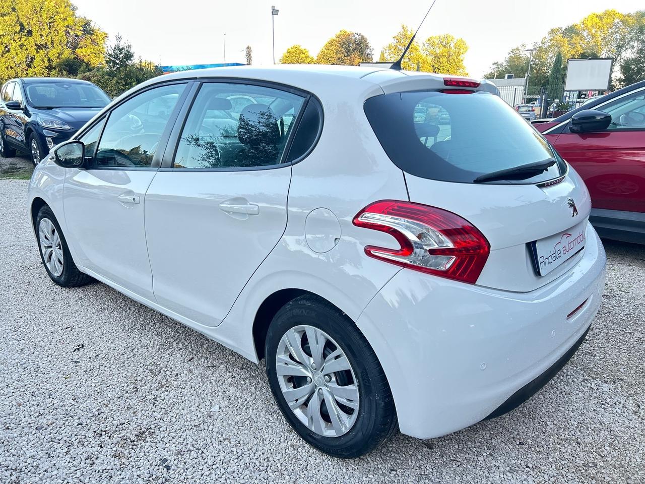 Peugeot 208 1.4 HDi 5P NEOPATENTATI FULL