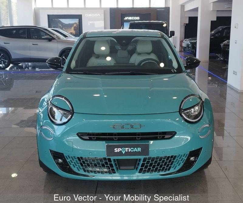 FIAT 600 1.2 Hybrid 100cv La Prima
