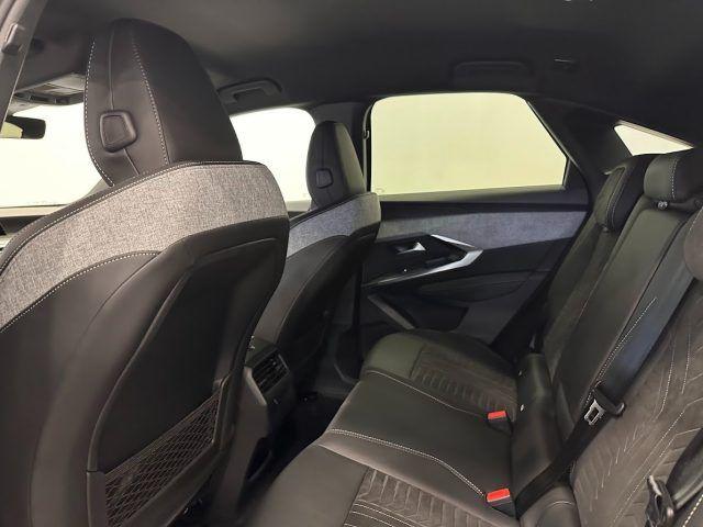 PEUGEOT 3008 Hybrid 145 e-DCS6 GT IN PROMO