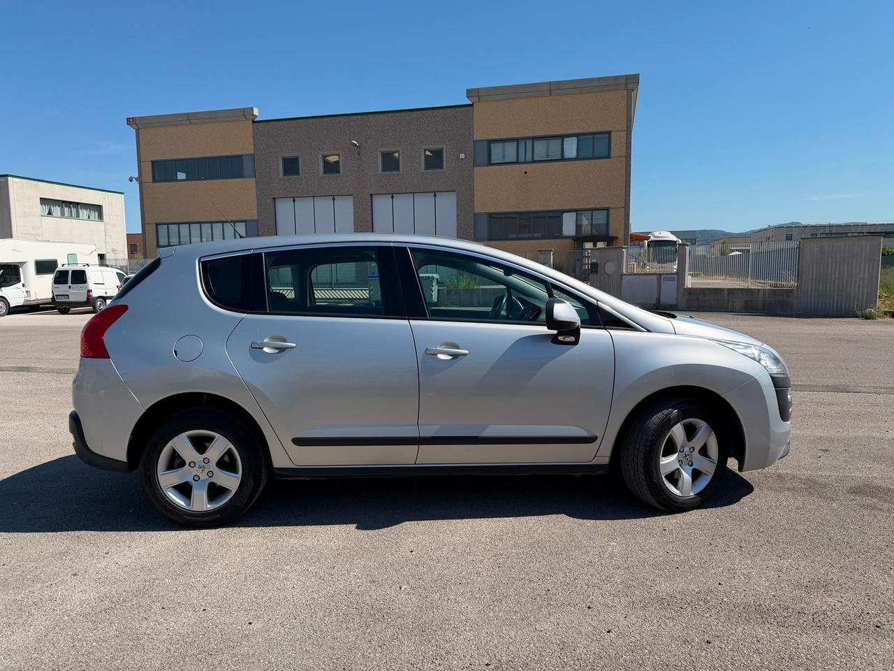 Peugeot 3008 HDi Tecno GARANZIA 12 MESI