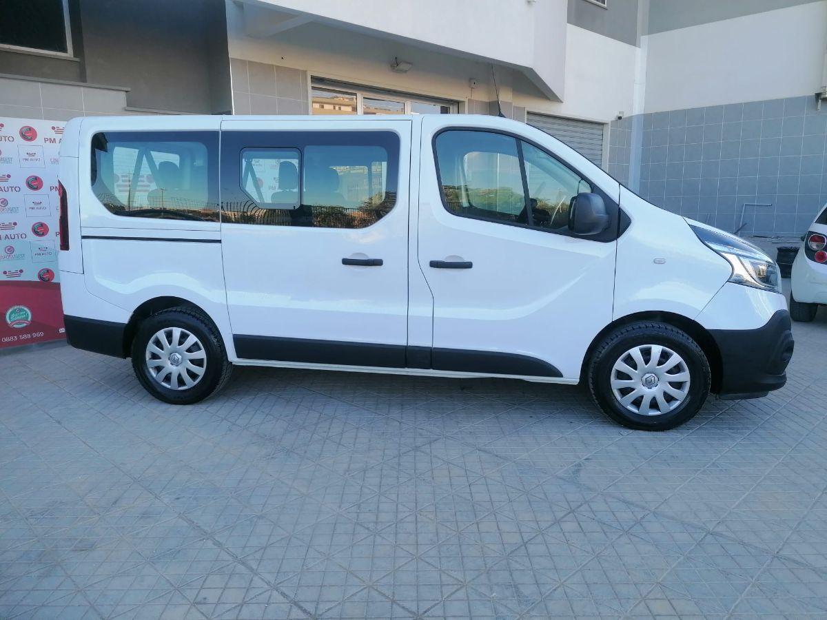RENAULT Trafic Passenger 9 posti 2.0 dci 145cv EnergyZen