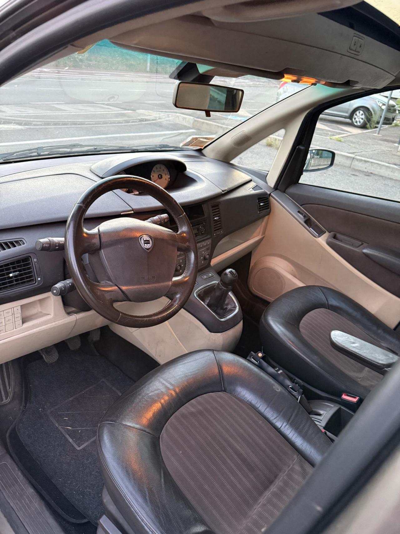 Lancia MUSA 1.9 Multijet Oro