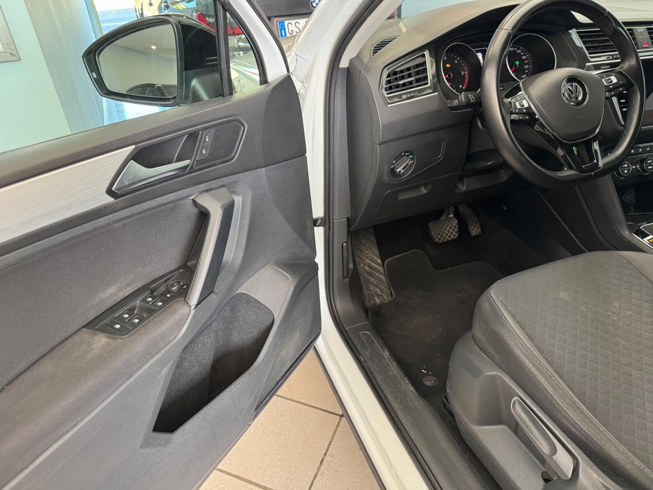 Volkswagen Tiguan 2.0 TDI SCR DSG Sport BlueMotion Technology