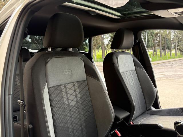 VOLKSWAGEN Taigo 1.0 TSI 115 CV R-Line TETTO APR/PAN