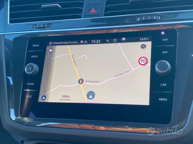 VOLKSWAGEN Tiguan 2.0 TDI 150 CV DSG R-Line + MA