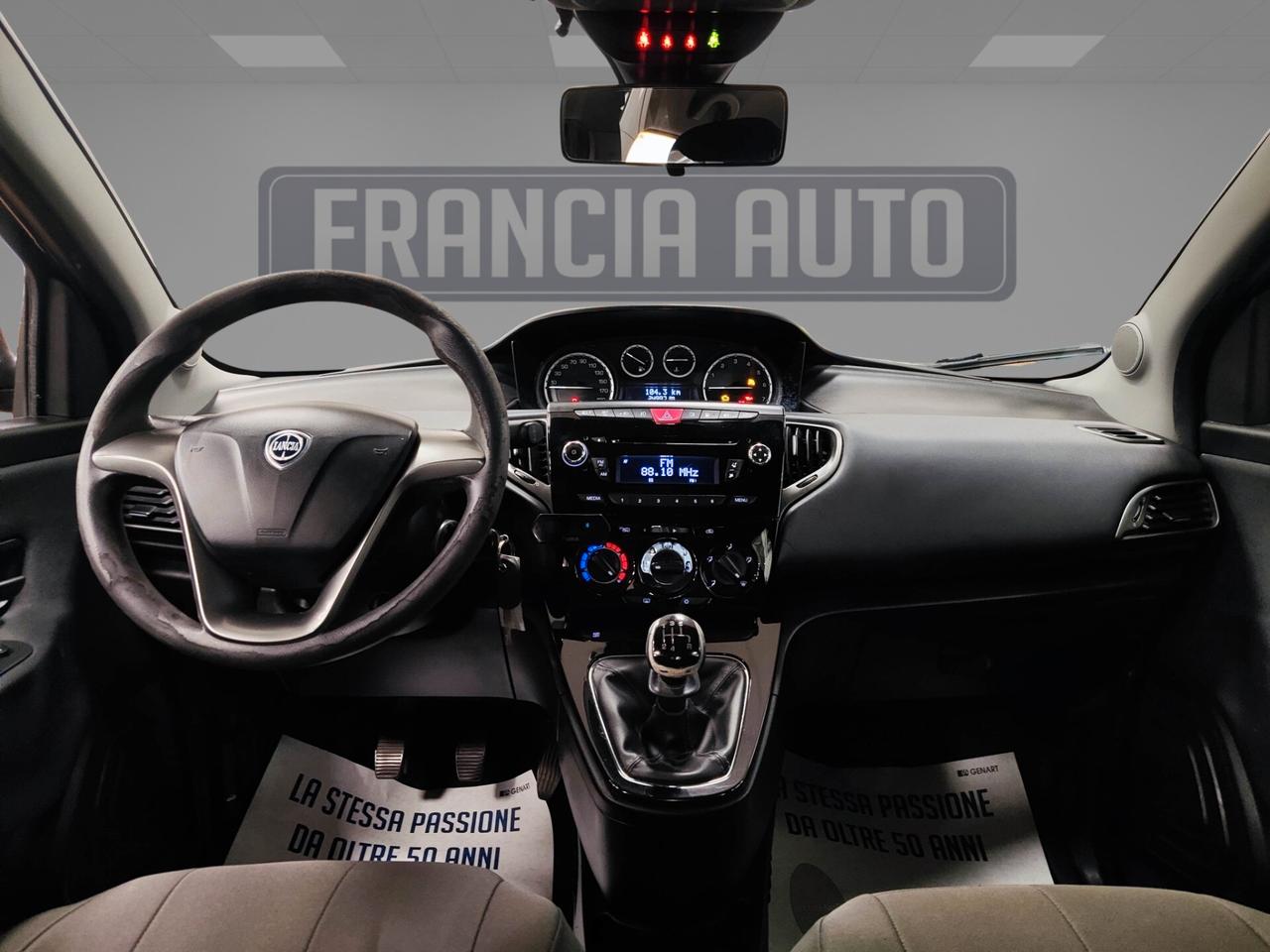 Lancia Ypsilon 0.9 TwinAir 85 CV 5 porte Metano Ecochic Elefantino