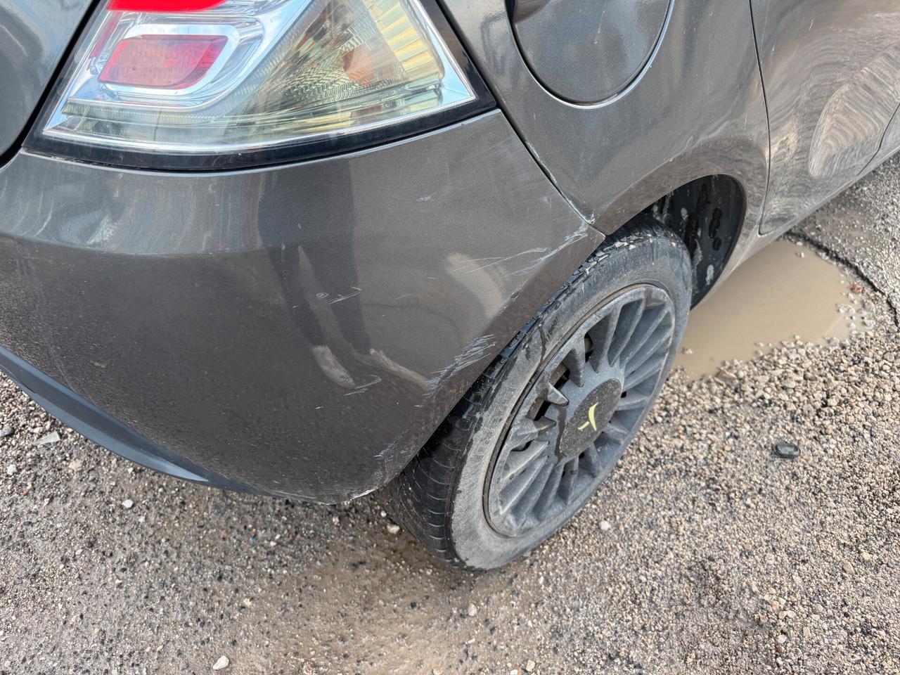 LANCIA YPSILON 2015 1.2 BENZ/GPL *MARCIANTE *AIRB OK