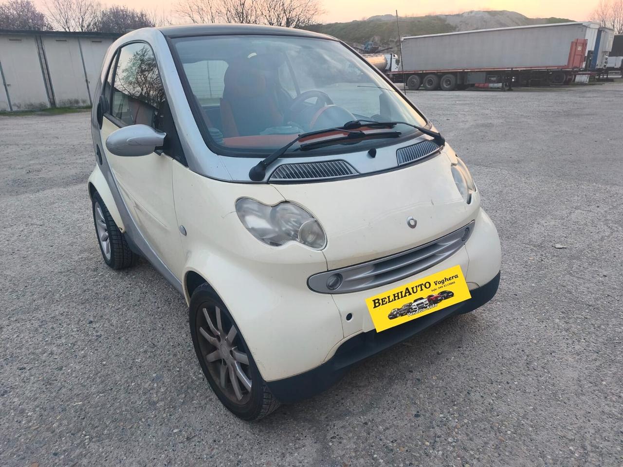 Smart ForTwo 2006--700 Benzina Neopatentati
