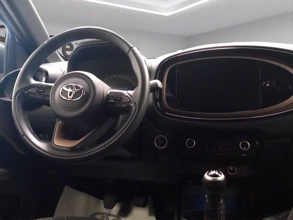 TOYOTA Aygo x 1.0 lounge 72cv del 2023