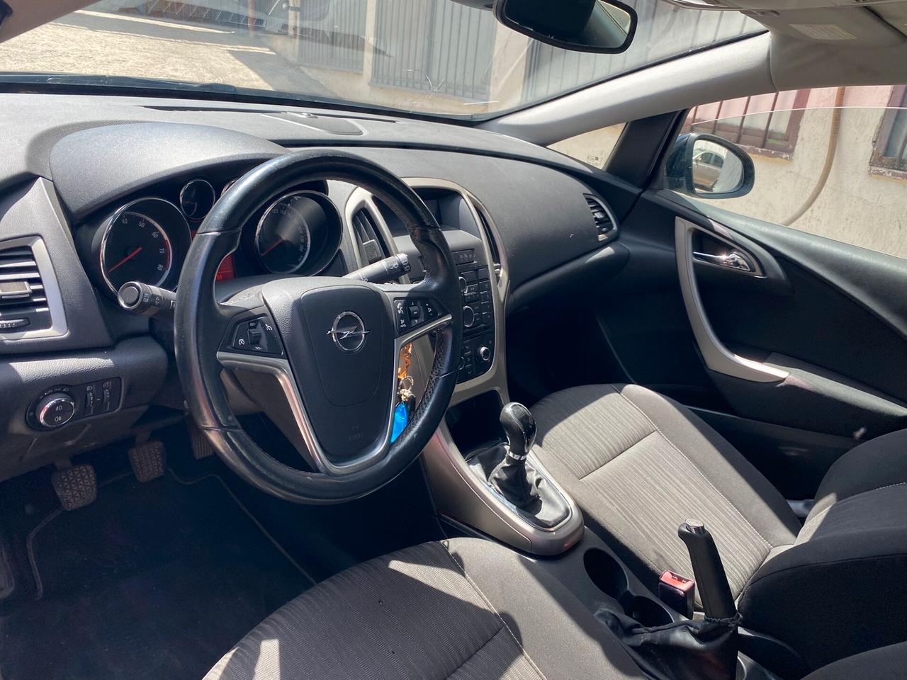 Opel Astra 1.4cc gpl (PRIVATO)-2012