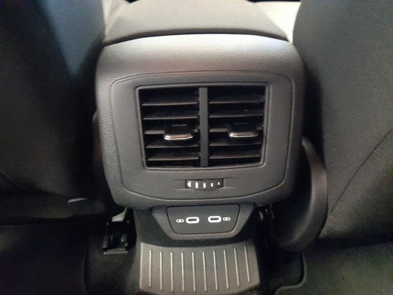 Volkswagen T-Roc 2.0 TDI SCR Life DSG