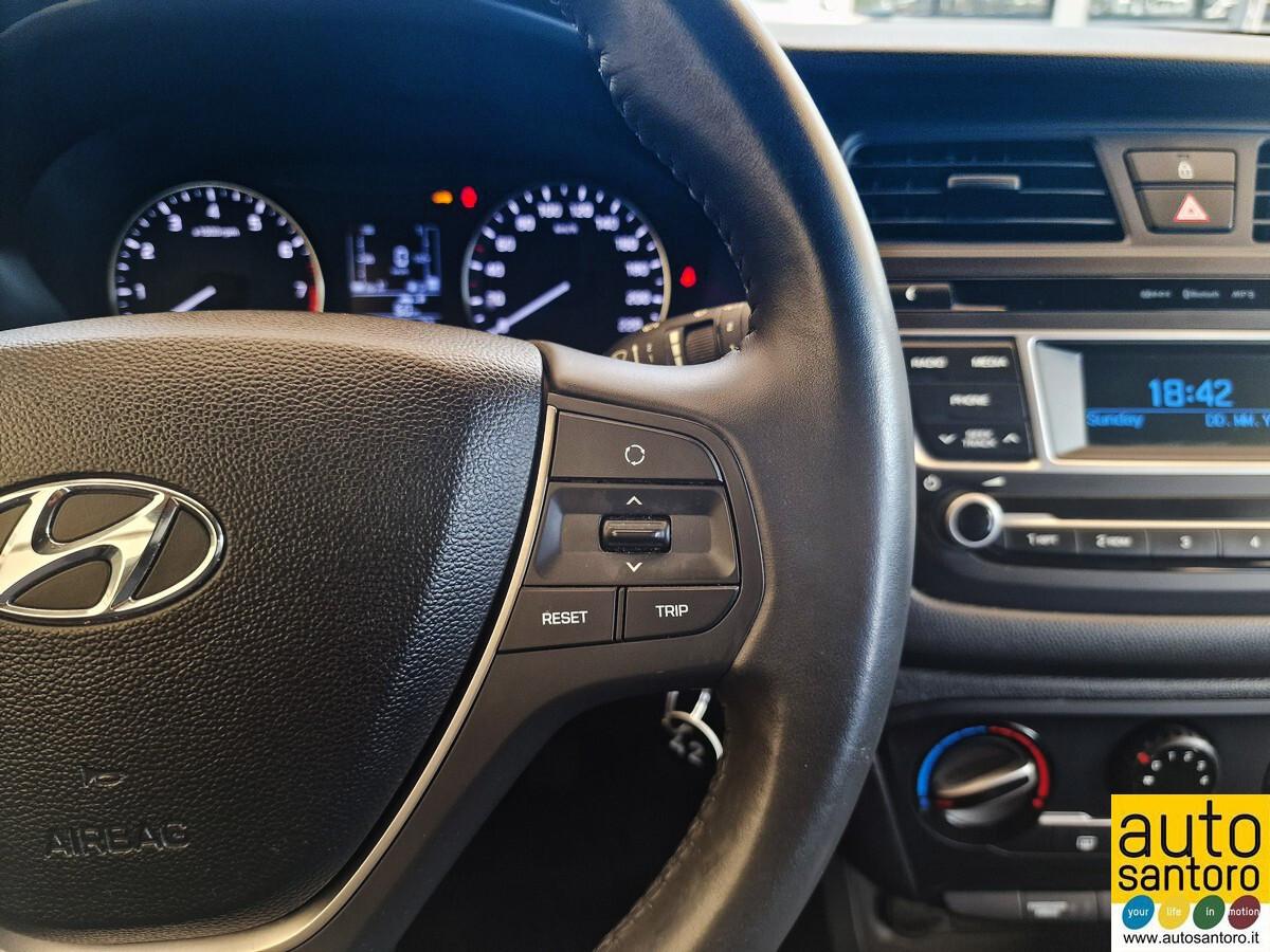 HYUNDAI I20 1.2 BLACKLINE