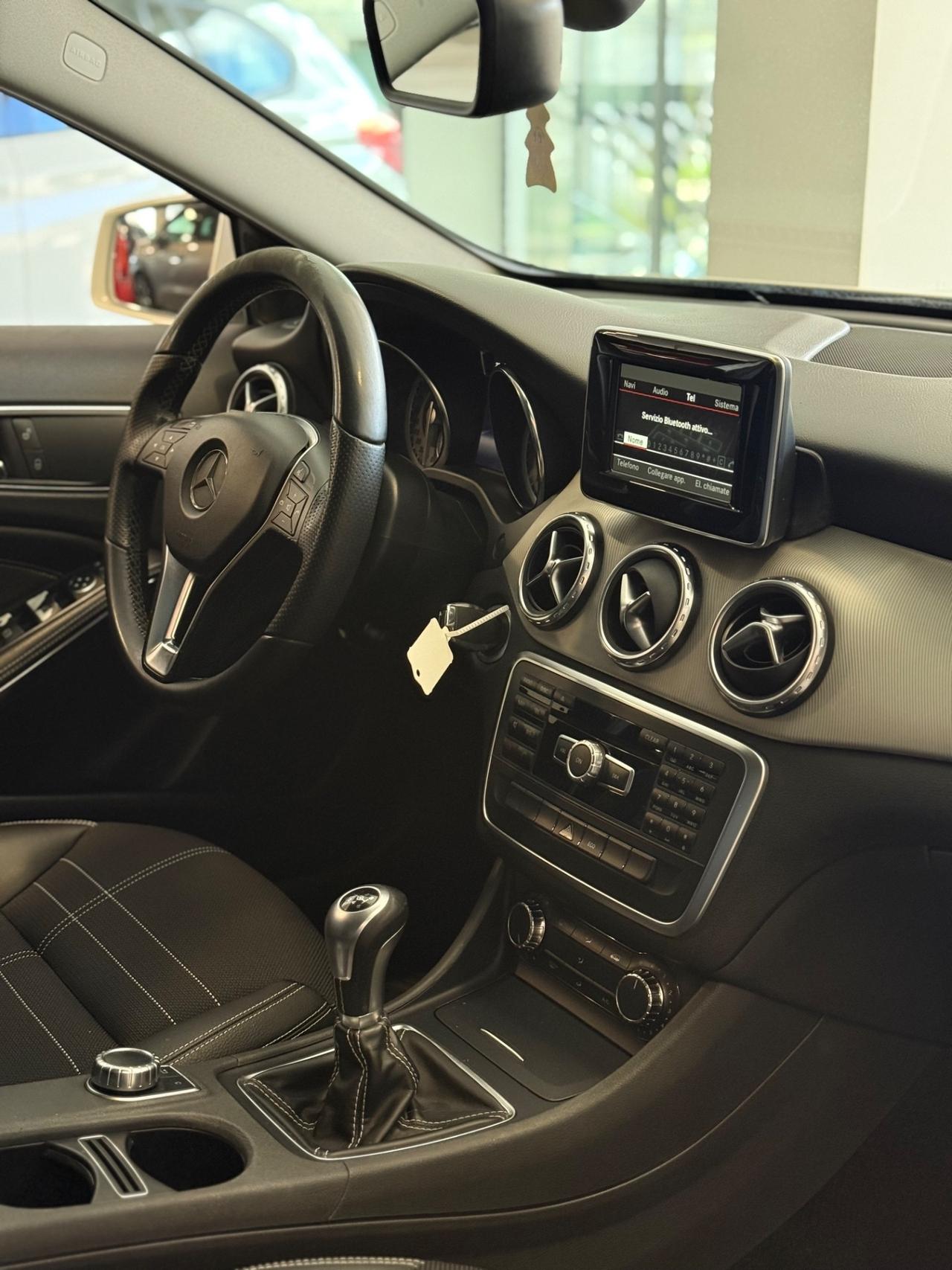 Mercedes-benz GLA 200 d Sport