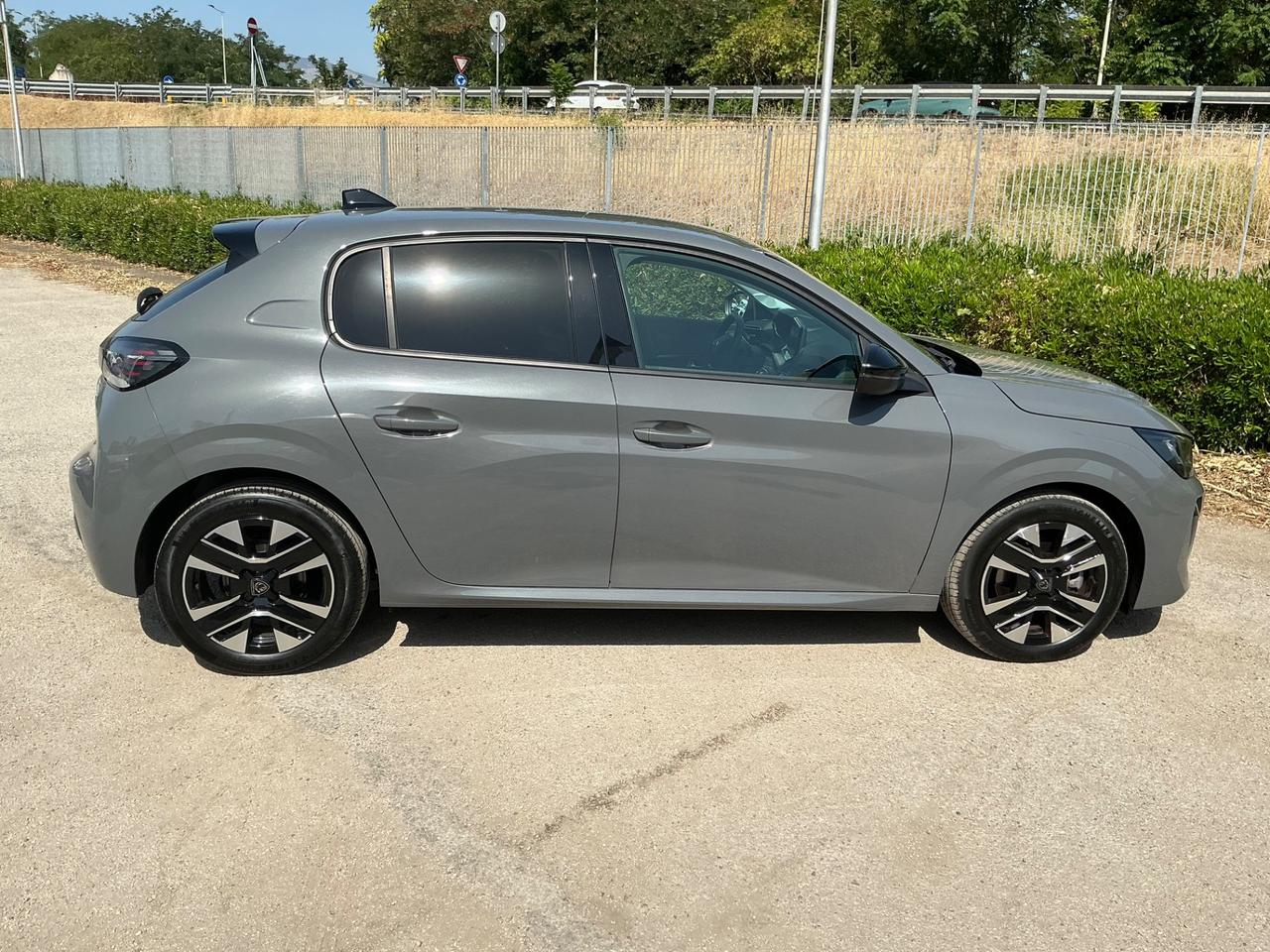 Peugeot 208 1.2 100 Stop&Start 5 porte Allure
