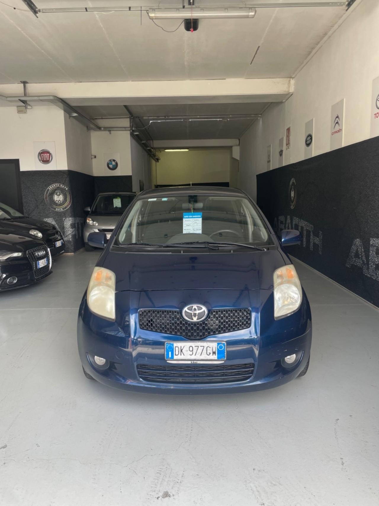 Toyota Yaris 1.3 5 porte Sol