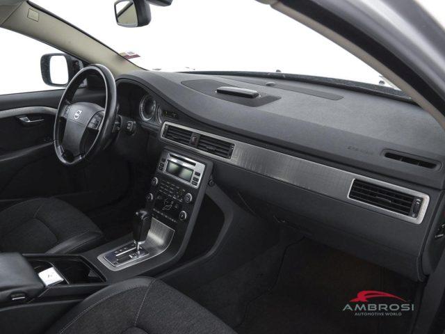 VOLVO XC70 2.4 D5 20V (185CV) cat AWD Kinetic - PER OPERATORI