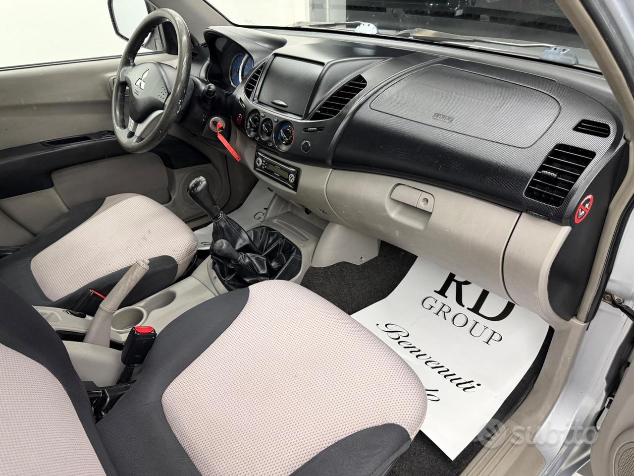 Mitsubishi L200 2.5d136CV DoubleCab iva esposta 4W