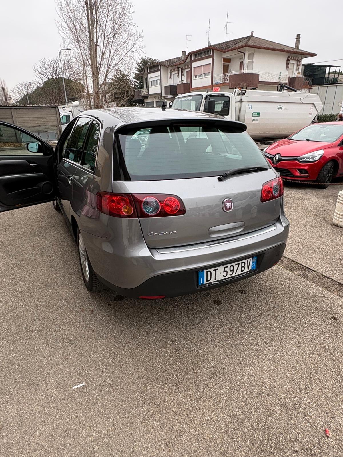 Fiat Croma 1.9 Multijet Emotion