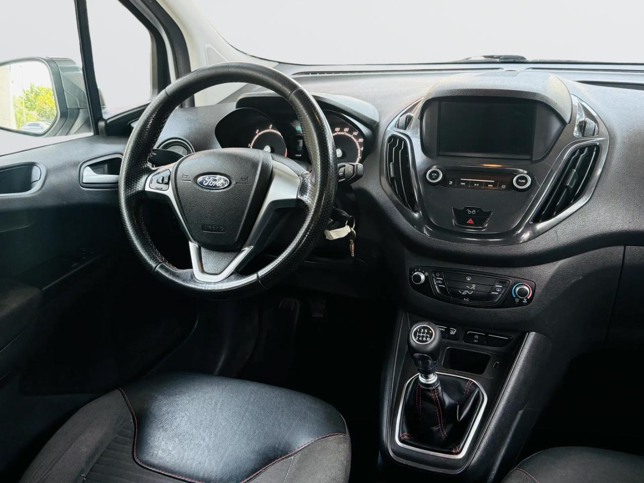 Ford TOURNEO COURIER 1.5 TDCi (75CV) *NEOPATENTATI*