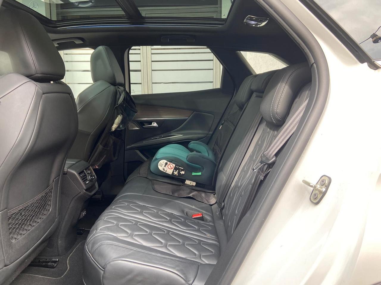 Peugeot 3008 Hybrid4 300 e-EAT8 GT Pack