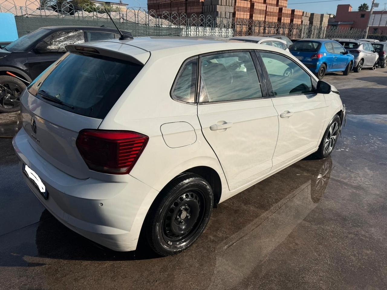 Volkswagen Polo 1.0 sinistrato - 2021