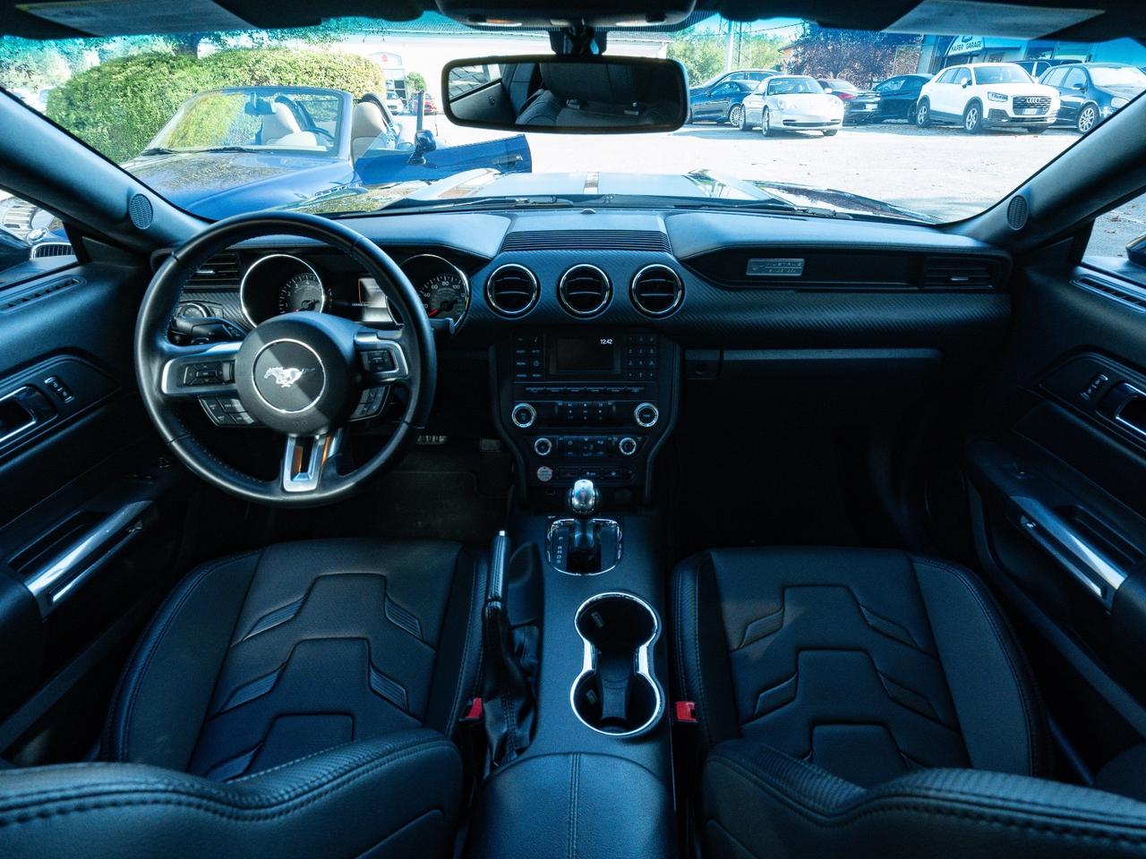 Ford Mustang 3.7 - V6 FASTBACK