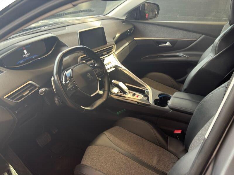 Peugeot 3008 BlueHDI 130 EAT8 S&S Allure *Promo*