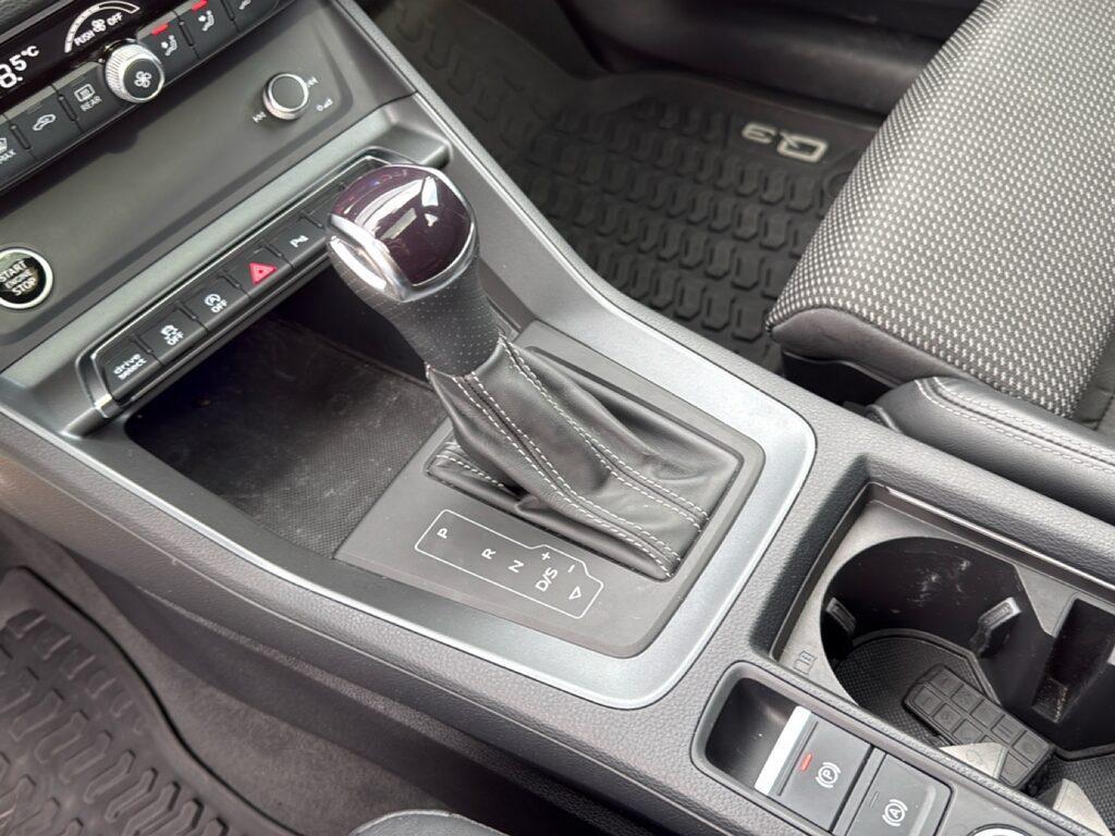 Audi Q3 40 2.0 TDI Identity Black quattro S tronic