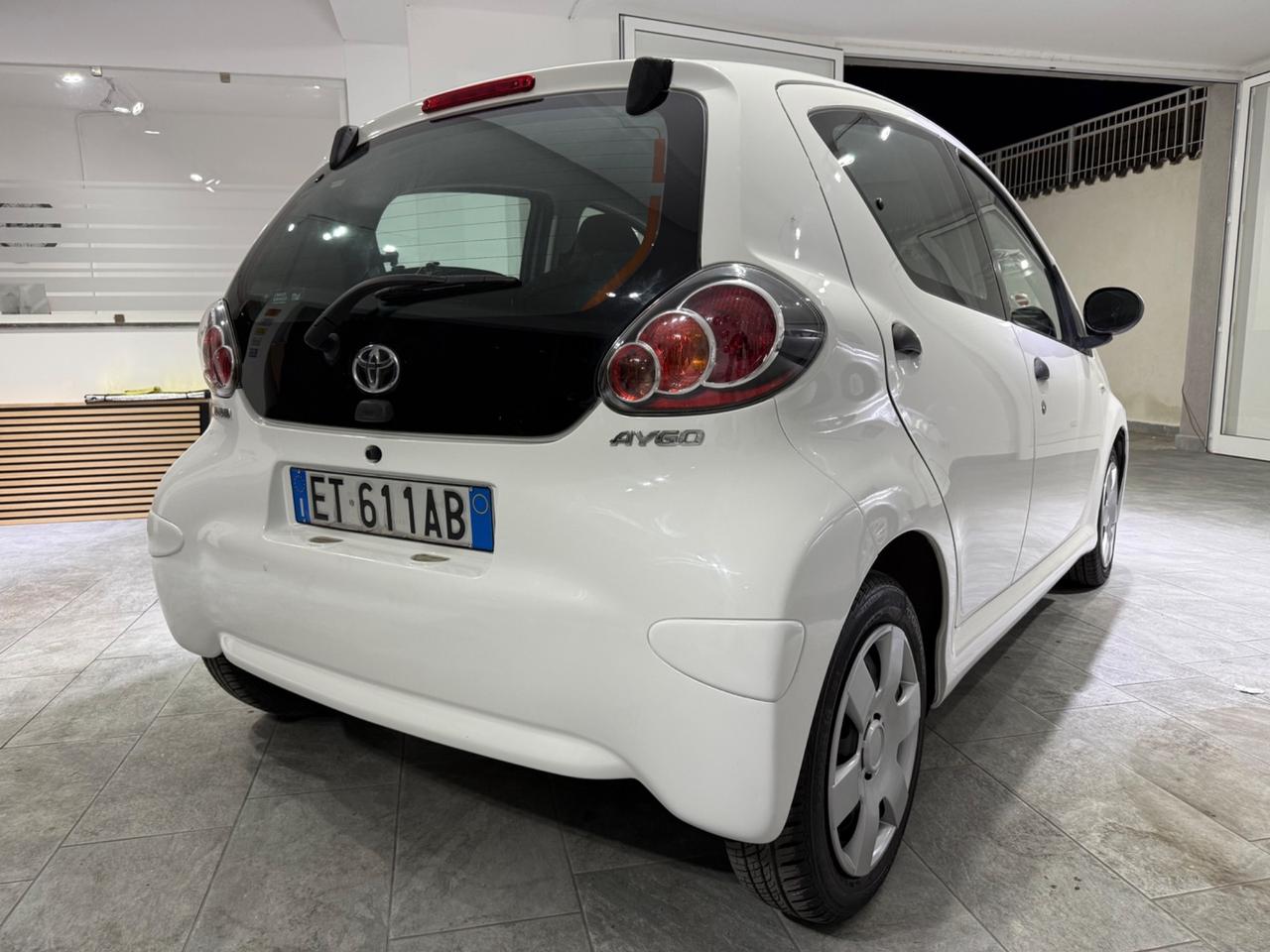 Toyota Aygo 1.0 12V VVT-i 5 porte Cool Soda Connect