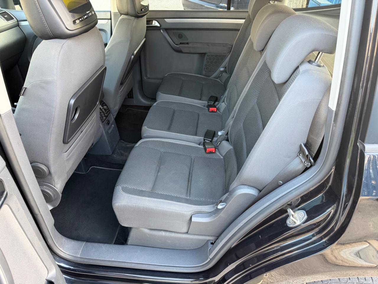 Volkswagen Touran Metano 1.4 benzina 150 cv 2011