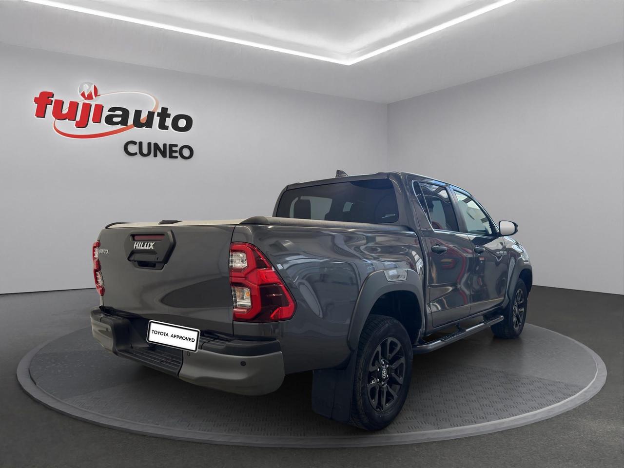 Toyota Hilux 2.8 d double cab Invincible 4wd auto