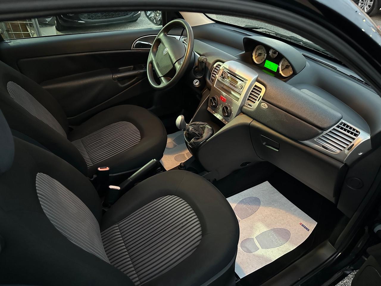 Lancia Ypsilon y 2008