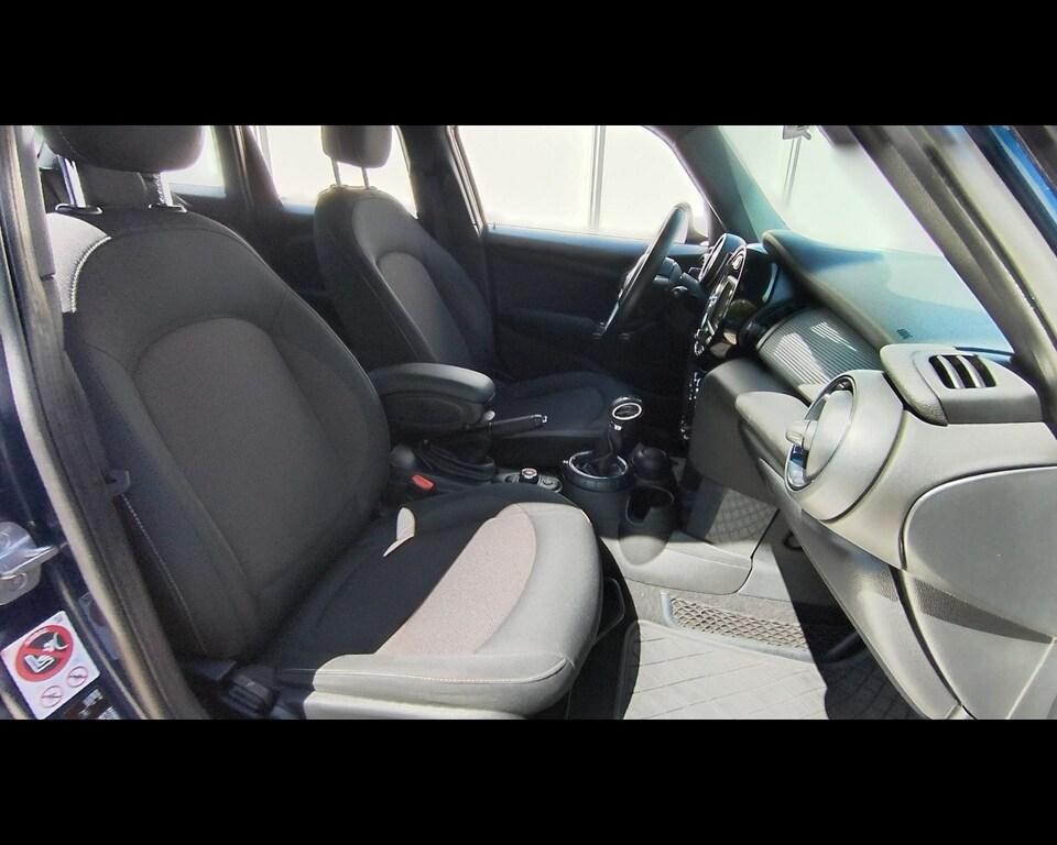 Mini Cooper D 1.5 D Cooper D Hype Auto
