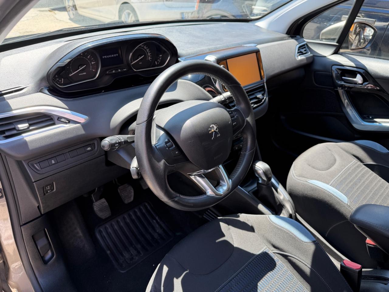 Peugeot 208 1.2 VTi 68 CV 5 porte Allure