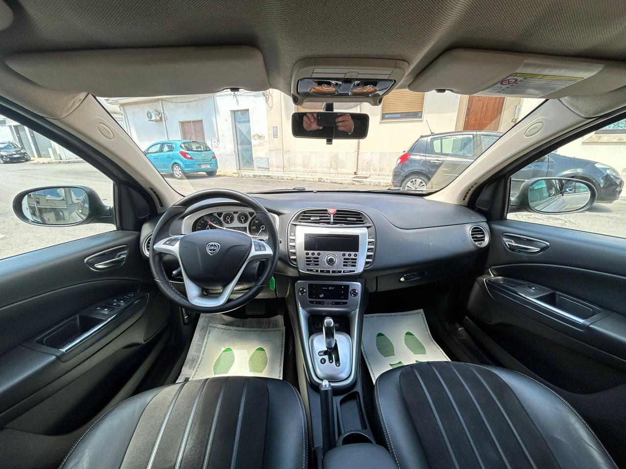 Lancia Delta 1.6 MJ 120Cv AUTOM. Km99.000-2012
