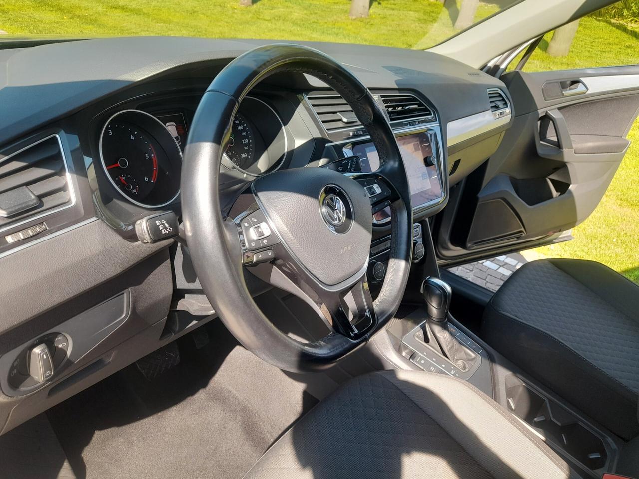 Volkswagen Tiguan 2.0 TDi DSG *FULL OPT* daVETRINA